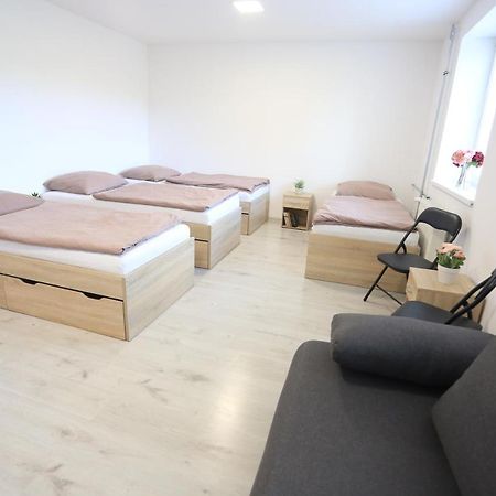 Relax Center Hostel Berente Екстериор снимка